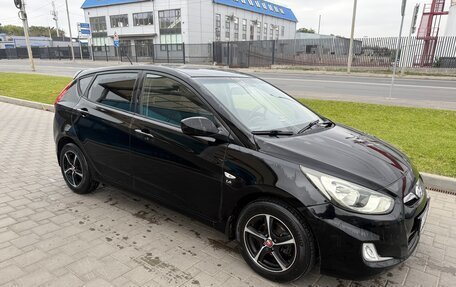 Hyundai Solaris II рестайлинг, 2013 год, 850 000 рублей, 7 фотография