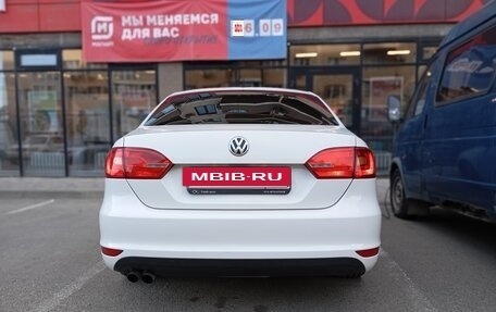 Volkswagen Jetta VI, 2012 год, 1 240 000 рублей, 2 фотография