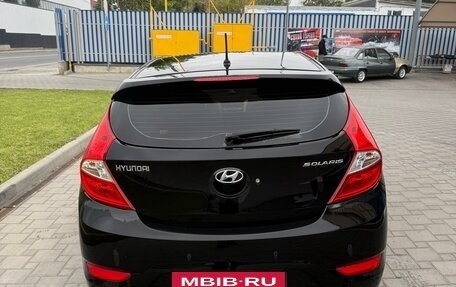 Hyundai Solaris II рестайлинг, 2013 год, 850 000 рублей, 6 фотография