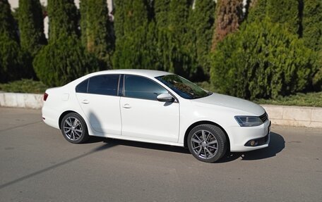 Volkswagen Jetta VI, 2012 год, 1 240 000 рублей, 13 фотография