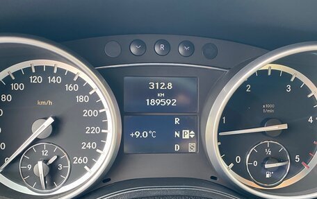 Mercedes-Benz GL-Класс, 2011 год, 2 500 000 рублей, 11 фотография