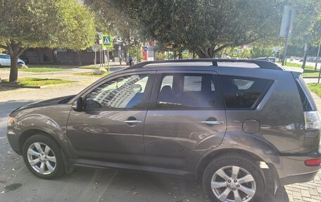 Mitsubishi Outlander III рестайлинг 3, 2011 год, 1 100 000 рублей, 7 фотография