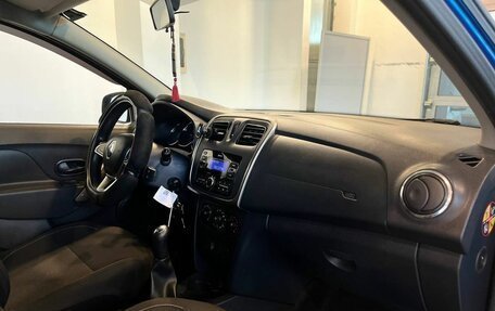 Renault Logan II, 2019 год, 995 000 рублей, 12 фотография