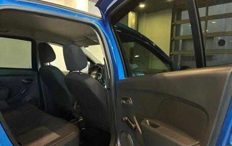 Renault Logan II, 2019 год, 995 000 рублей, 17 фотография