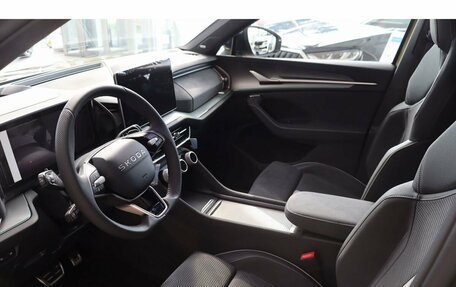 Skoda Kodiaq, 2025 год, 5 700 000 рублей, 9 фотография