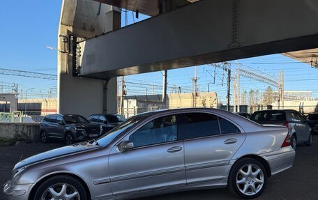 Mercedes-Benz C-Класс, 2003 год, 460 000 рублей, 3 фотография