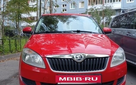 Skoda Fabia II, 2014 год, 845 000 рублей, 2 фотография