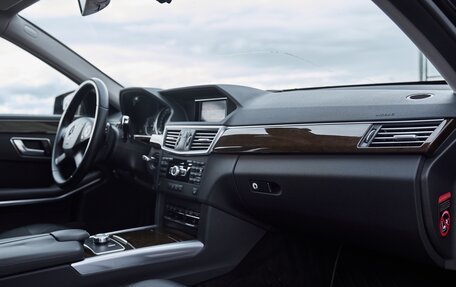 Mercedes-Benz E-Класс, 2012 год, 1 499 000 рублей, 23 фотография
