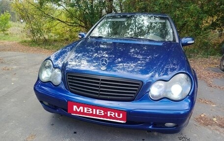 Mercedes-Benz C-Класс, 2003 год, 342 000 рублей, 10 фотография