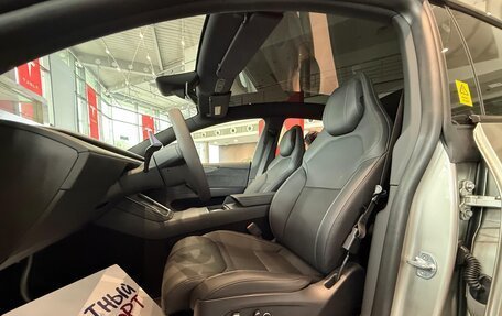 Tesla Model Y I, 2025 год, 6 400 000 рублей, 15 фотография