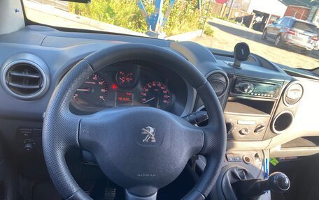 Peugeot Partner II рестайлинг 2, 2017 год, 870 000 рублей, 7 фотография