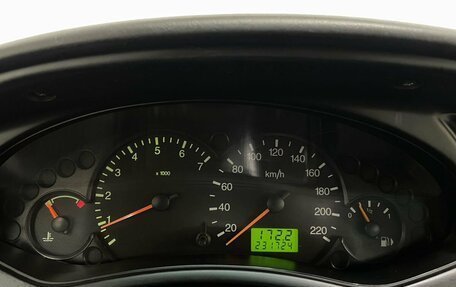 Ford Focus IV, 2002 год, 334 000 рублей, 9 фотография