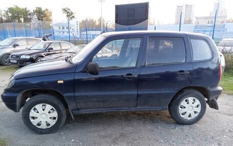 Chevrolet Niva I рестайлинг, 2004 год, 220 000 рублей, 3 фотография