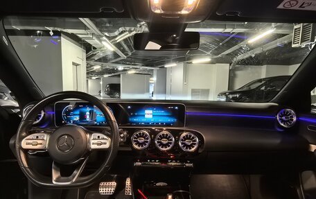 Mercedes-Benz CLA, 2019 год, 2 800 000 рублей, 4 фотография