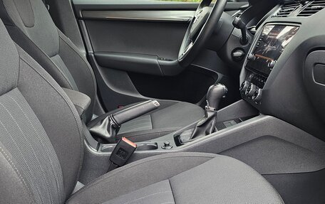 Skoda Octavia, 2018 год, 2 240 000 рублей, 10 фотография