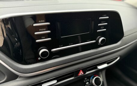 Hyundai Sonata VIII, 2021 год, 1 870 000 рублей, 10 фотография