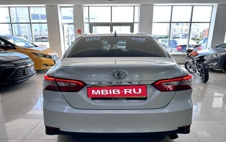 Toyota Camry, 2021 год, 2 790 000 рублей, 5 фотография