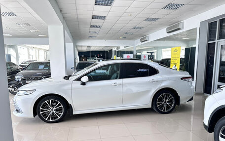 Toyota Camry, 2021 год, 2 790 000 рублей, 8 фотография