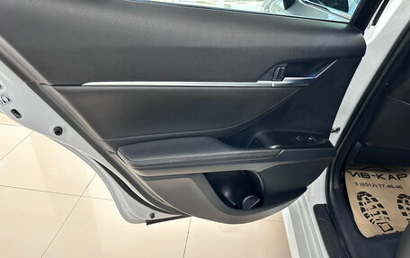 Toyota Camry, 2021 год, 2 790 000 рублей, 20 фотография