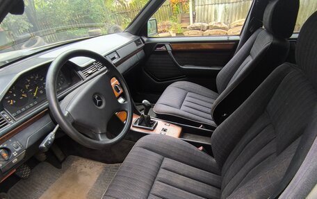 Mercedes-Benz W124, 1990 год, 250 000 рублей, 6 фотография