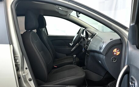 Renault Logan II, 2016 год, 625 000 рублей, 11 фотография