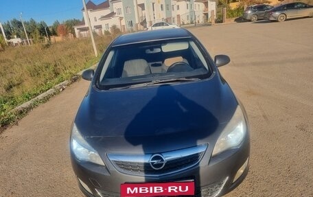 Opel Astra J, 2012 год, 800 000 рублей, 11 фотография