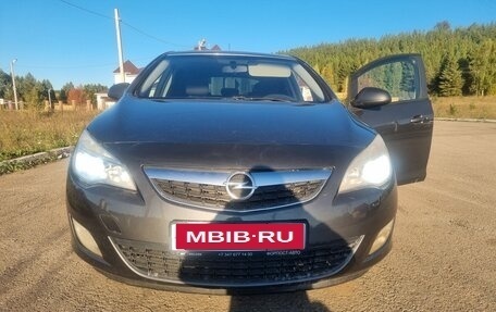 Opel Astra J, 2012 год, 800 000 рублей, 5 фотография