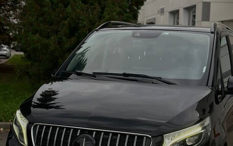 Mercedes-Benz V-Класс, 2014 год, 2 800 000 рублей, 3 фотография