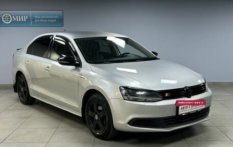 Volkswagen Jetta VI, 2013 год, 1 238 000 рублей, 3 фотография