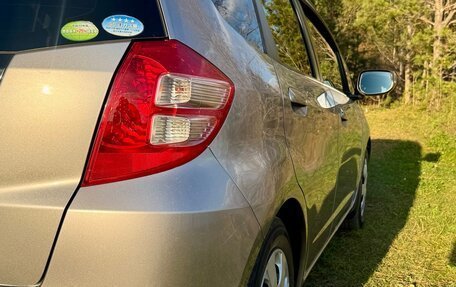 Honda Fit III, 2010 год, 715 000 рублей, 8 фотография