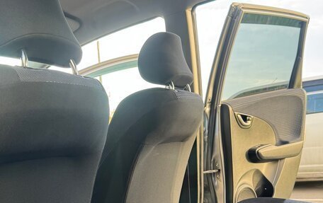 Honda Fit III, 2010 год, 715 000 рублей, 14 фотография