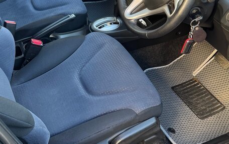 Honda Fit III, 2010 год, 715 000 рублей, 12 фотография