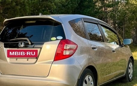 Honda Fit III, 2010 год, 715 000 рублей, 10 фотография