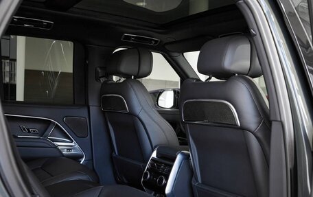 Land Rover Range Rover IV рестайлинг, 2025 год, 24 700 000 рублей, 14 фотография