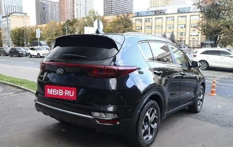 KIA Sportage IV рестайлинг, 2021 год, 2 550 000 рублей, 3 фотография