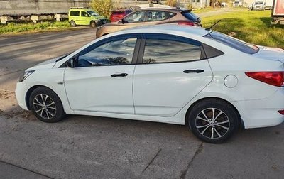 Hyundai Solaris II рестайлинг, 2013 год, 700 000 рублей, 1 фотография