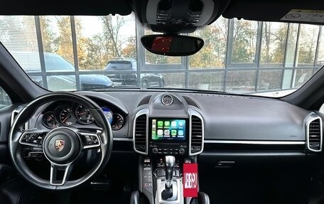 Porsche Cayenne III, 2016 год, 4 050 000 рублей, 16 фотография