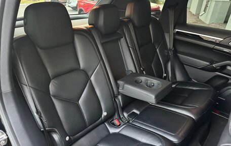Porsche Cayenne III, 2016 год, 4 050 000 рублей, 27 фотография