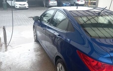 Hyundai Solaris II рестайлинг, 2013 год, 725 000 рублей, 4 фотография