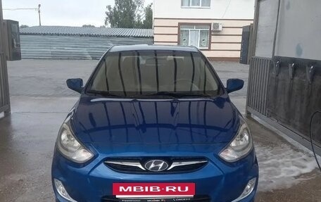 Hyundai Solaris II рестайлинг, 2013 год, 725 000 рублей, 5 фотография