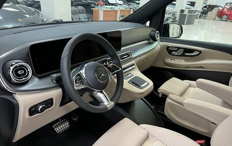 Mercedes-Benz V-Класс, 2025 год, 12 890 000 рублей, 32 фотография