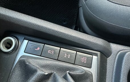 Volkswagen Amarok I рестайлинг, 2012 год, 2 000 000 рублей, 18 фотография