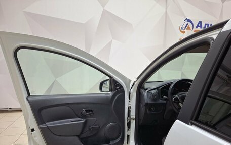 Renault Logan II, 2019 год, 550 000 рублей, 21 фотография