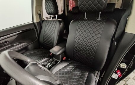 Mitsubishi Outlander III рестайлинг 3, 2020 год, 1 939 000 рублей, 19 фотография