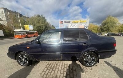 Volkswagen Vento, 1992 год, 115 000 рублей, 1 фотография