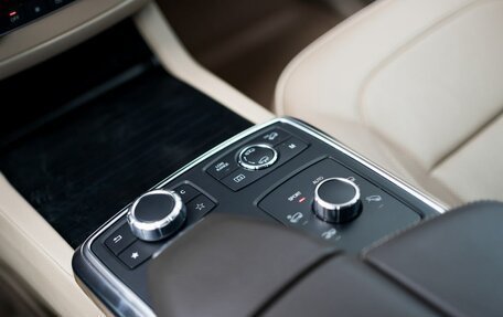 Mercedes-Benz M-Класс, 2013 год, 2 200 000 рублей, 23 фотография