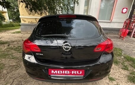 Opel Astra J, 2011 год, 720 000 рублей, 5 фотография
