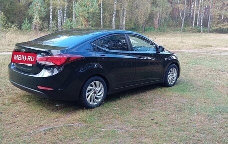 Hyundai Elantra V, 2014 год, 1 000 000 рублей, 2 фотография