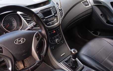 Hyundai Elantra V, 2014 год, 1 000 000 рублей, 7 фотография