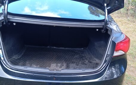 Hyundai Elantra V, 2014 год, 1 000 000 рублей, 9 фотография